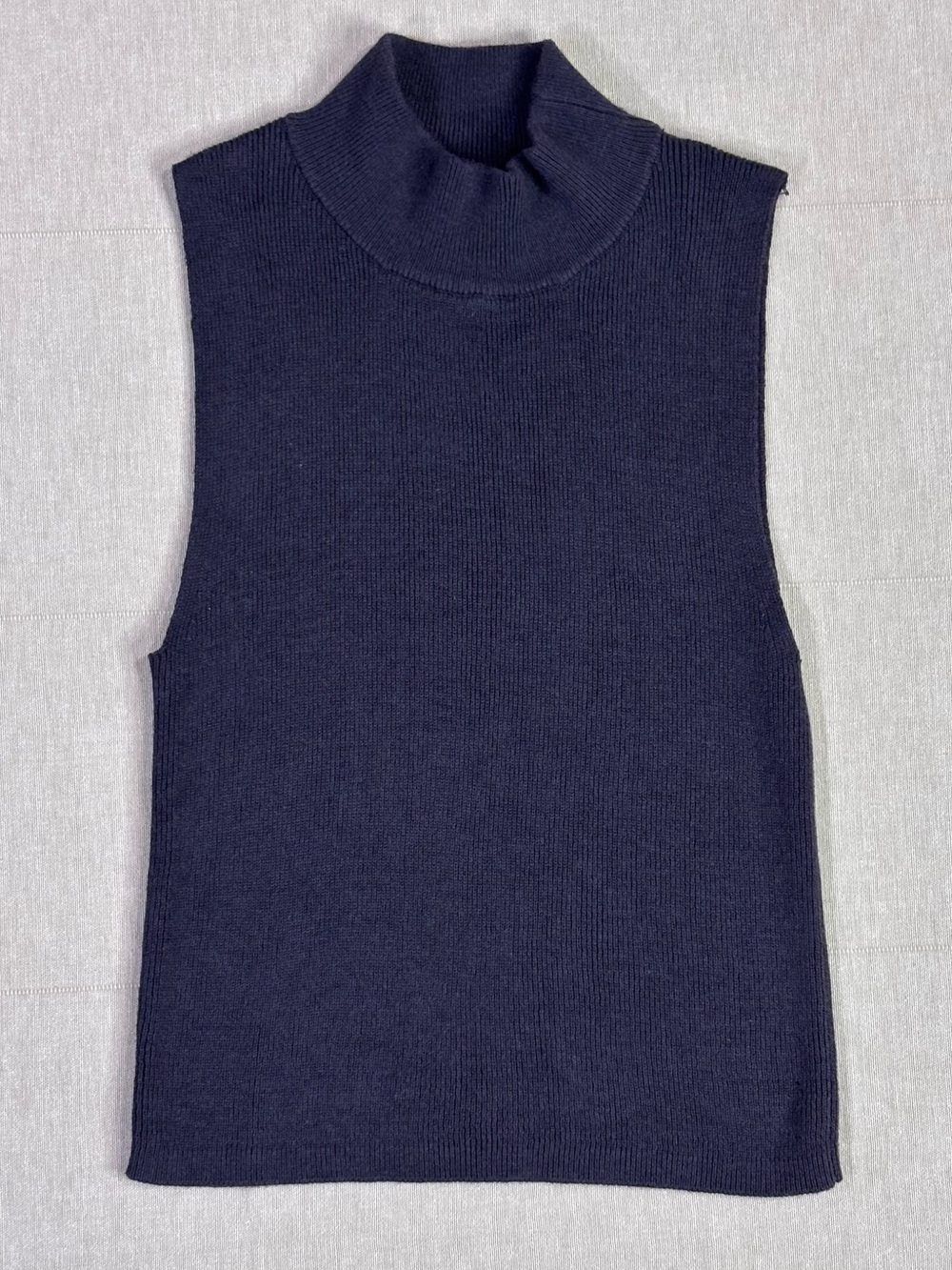 Forever 21 Navy Ribbed Sleeveless Turtleneck Top Fitted Minimalist S